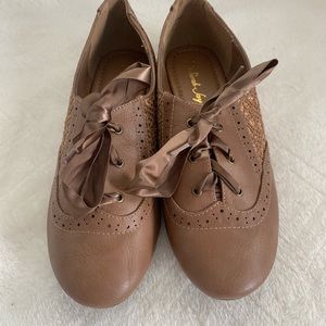 Sarah Jayne Slip-On Oxford Shoes Sz 6M